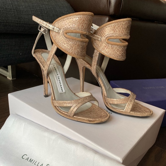 Like New Camilla Skovgaard Heels - Picture 3 of 9